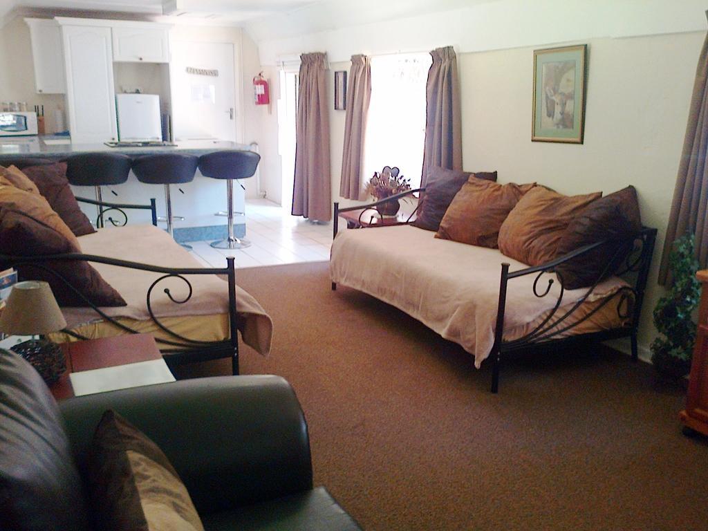 Pine Tree Lodge Midrand Room photo